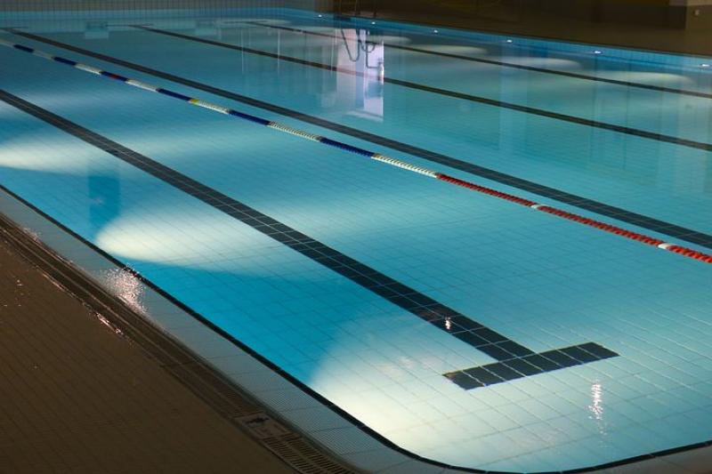 Indoor swimming pool 
