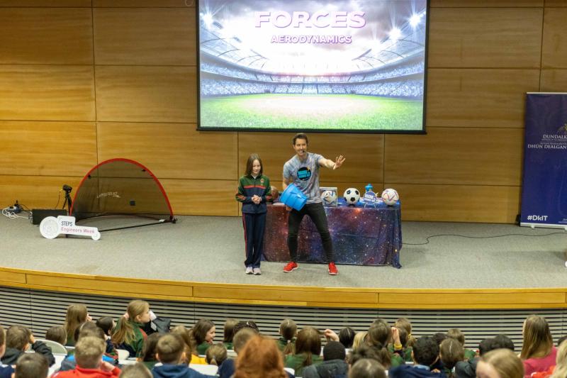 Dundalk IT welcomes ‘Mark the Science Guy’ and 400 primary school children