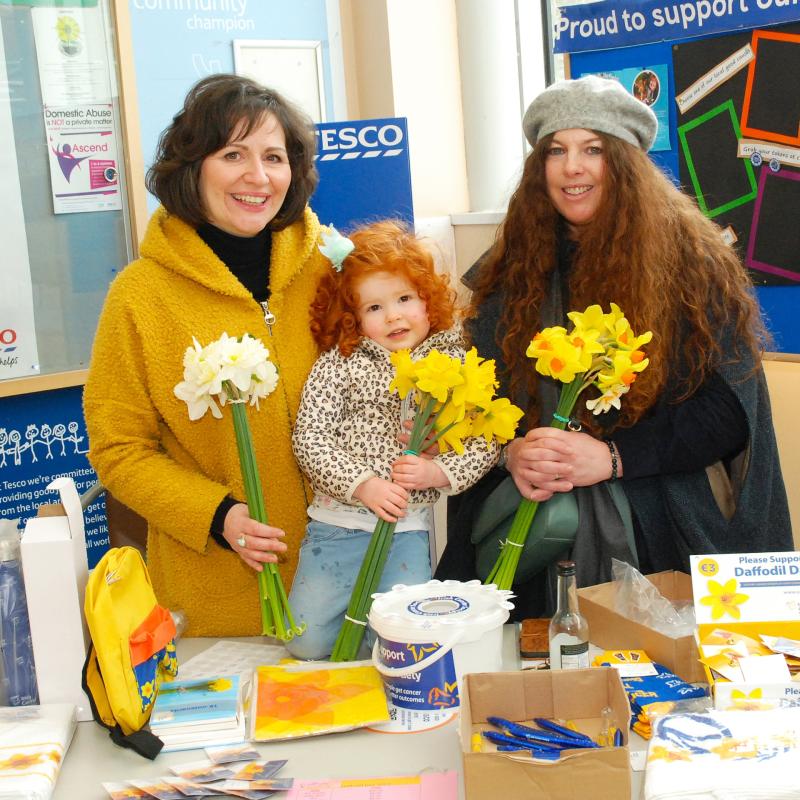 Over €10k raised for Irish Cancer Society on Daffodil Day in Roscrea