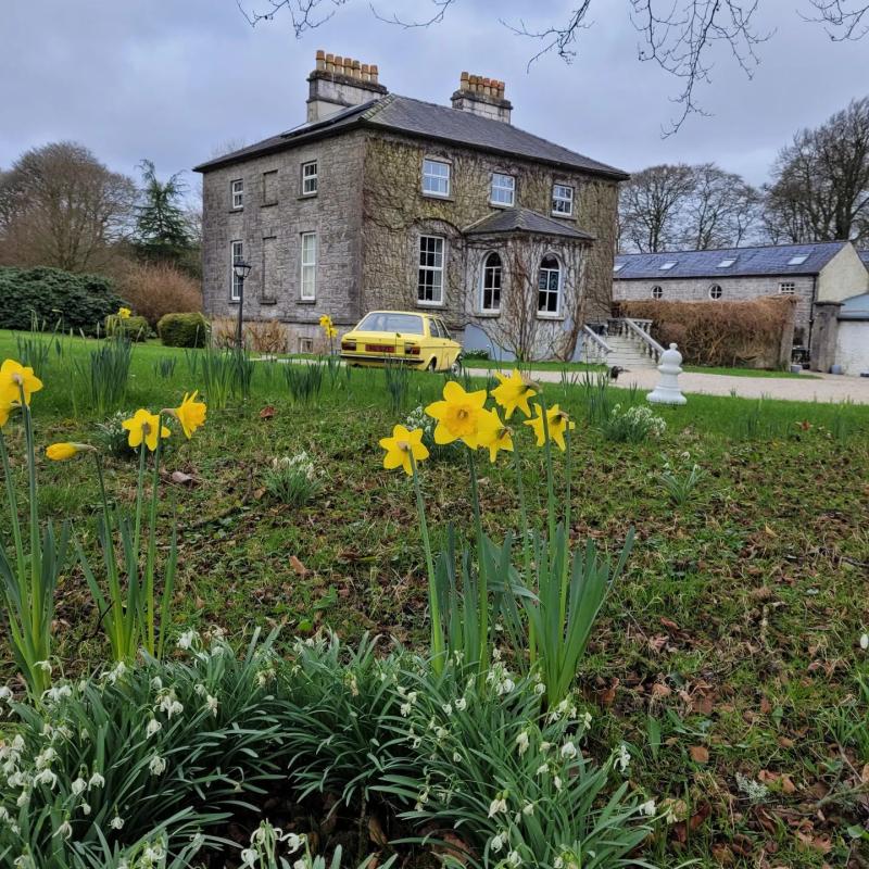 Ballinamore author to host Leitrim writing retreat