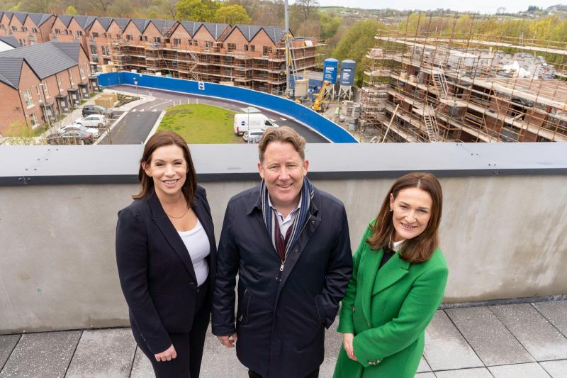 Housing Minister enjoys the view from new Dúiche Roden social homes in Dundalk