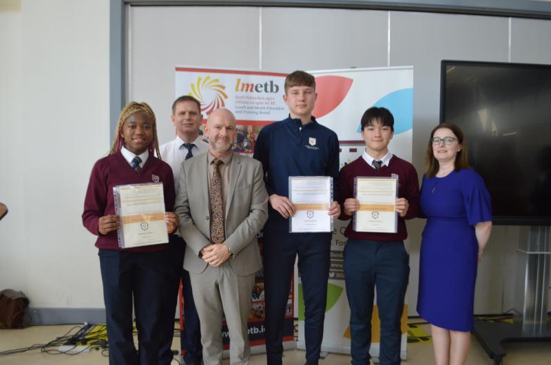 Dr Pádraig Kirk visits Dundalk to present Coláiste Chú Chulainn Achievements awards