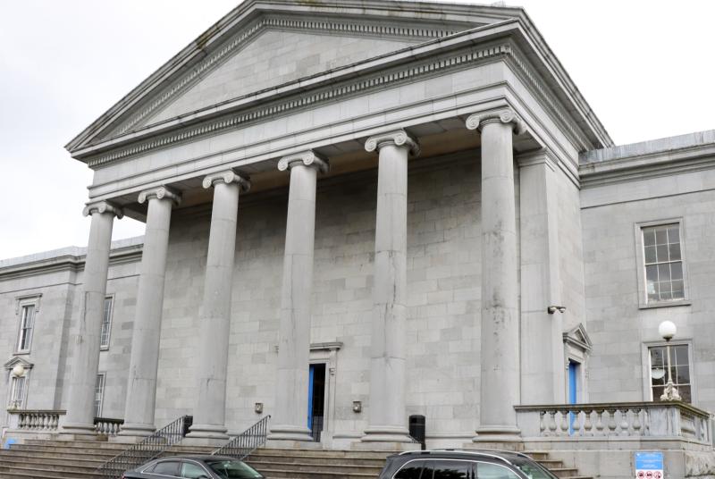 Man who turned over estimated &euro;500,000 in bets to escape conviction for 'money-mule' offence 