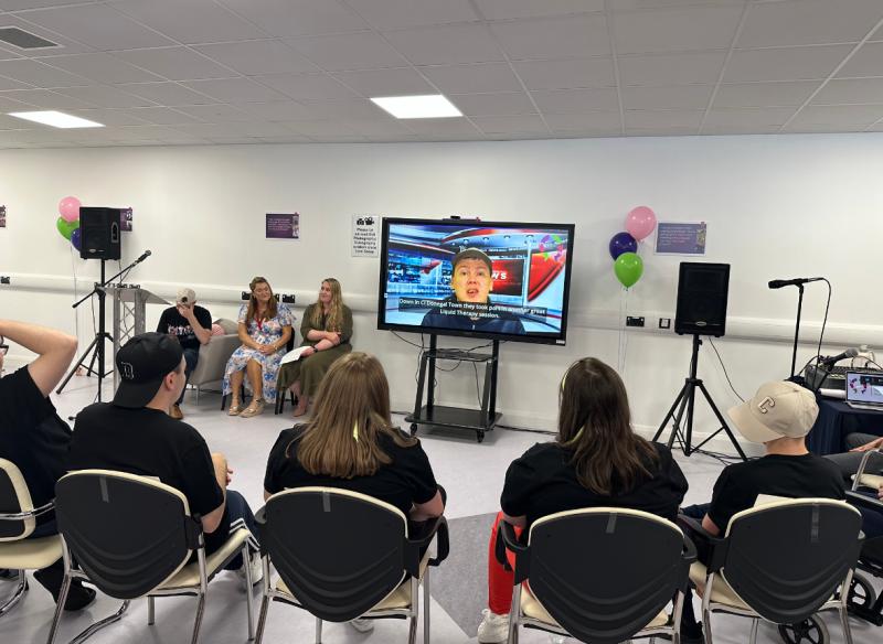 Minister says Dungloe hub is the template that should set the standard