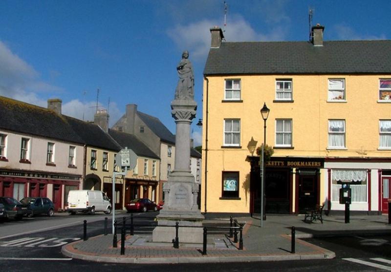 New €250,000 plans will see new market stall area added to square in Offaly