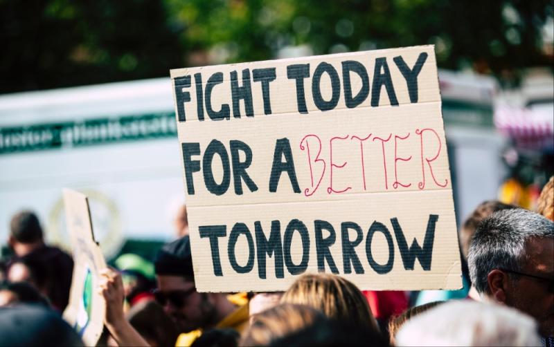 Protests underway in Carlow Town as childcare providers demand more funding
