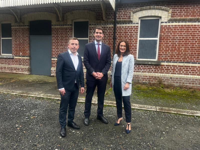 Junior Minister for Transport visits Dunleer train station
