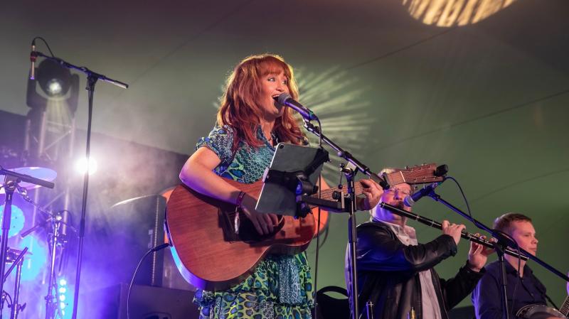 Folk Star, Emer Dunne to perform in the Abbey Arts Centre