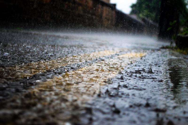 Met Éireann warns of potential flooding in Longford as heavy rain batters county