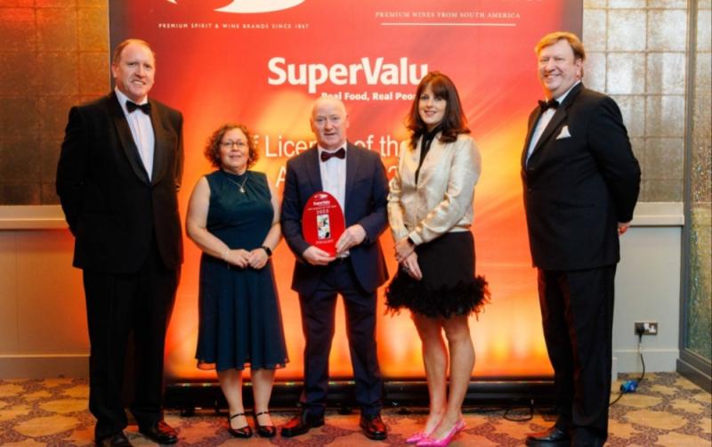 Bridget&nbsp;and Tommy Hickson attend awards to represent SuperValu Tullow as a finalist