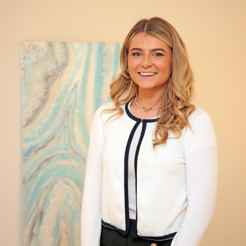 Anna Peters backs Longford with opening of exciting and vibrant new business - Athena Fine Art Gallery and Café
