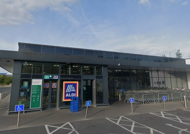 Waterford Gardaí seek witnesses to knifepoint robbery in Aldi car park