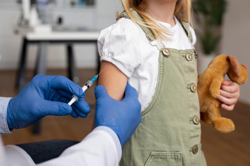Walk-in flu vaccination clinics for children are available in Leitrim until Friday