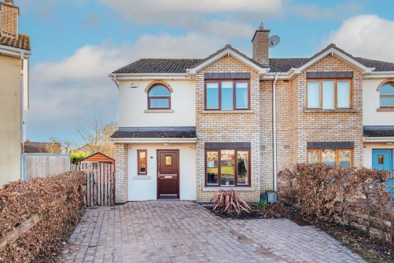Number 82 College Wood Manor, Clane