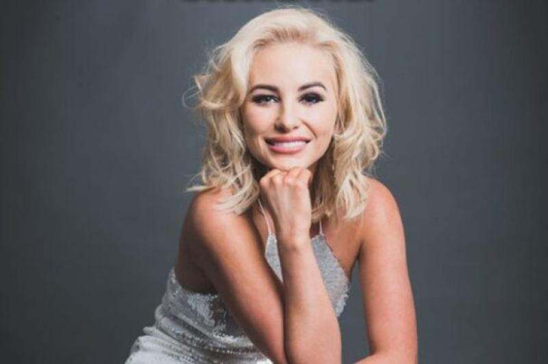 Irish Country Music sensation Cliona Hagan brings the Dolly Songbook tour to Landmark  