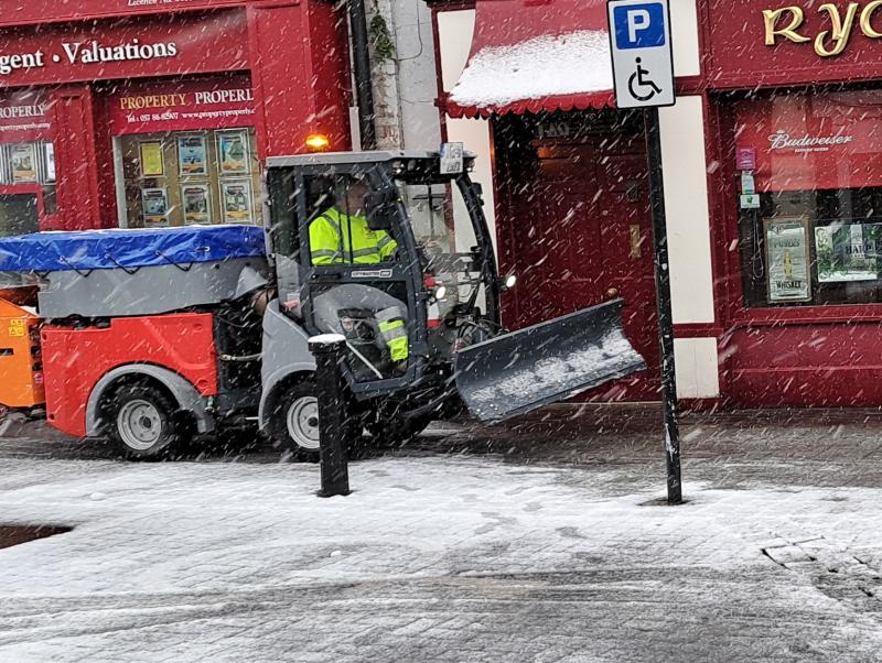 snow SNEACHTA