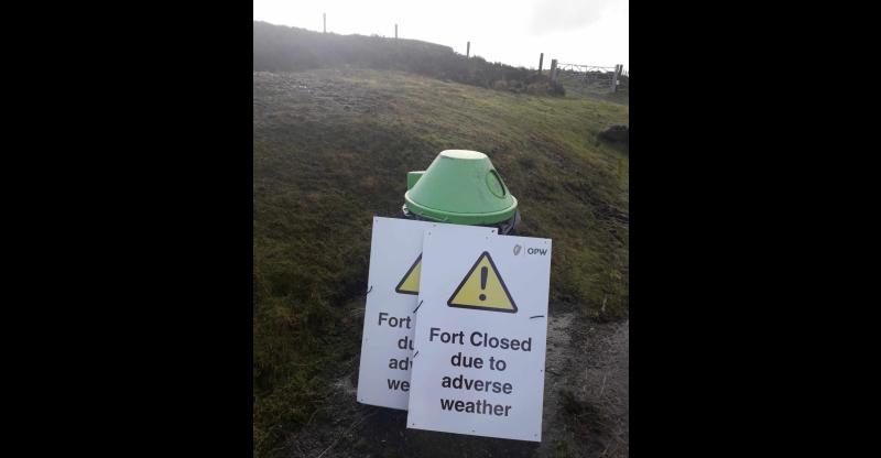 Signs deterring Derry visitors gone from Grianán of Aileach