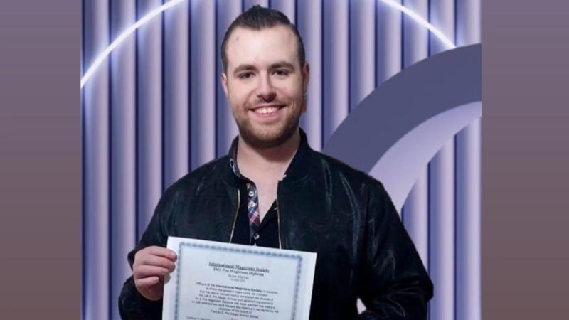 Keadue's Dylan Murray becomes first-ever Irish recipient of a Pro Magicians Diploma