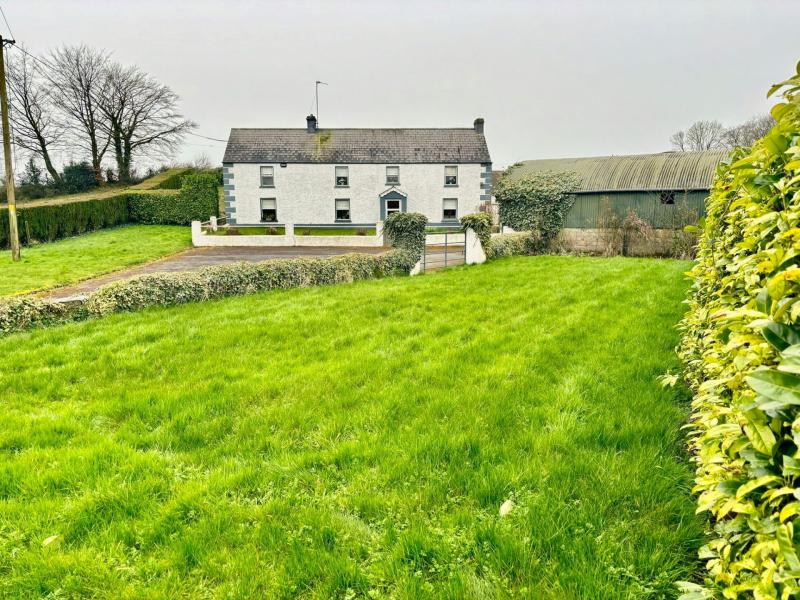 25 acre residential farm goes on the market  