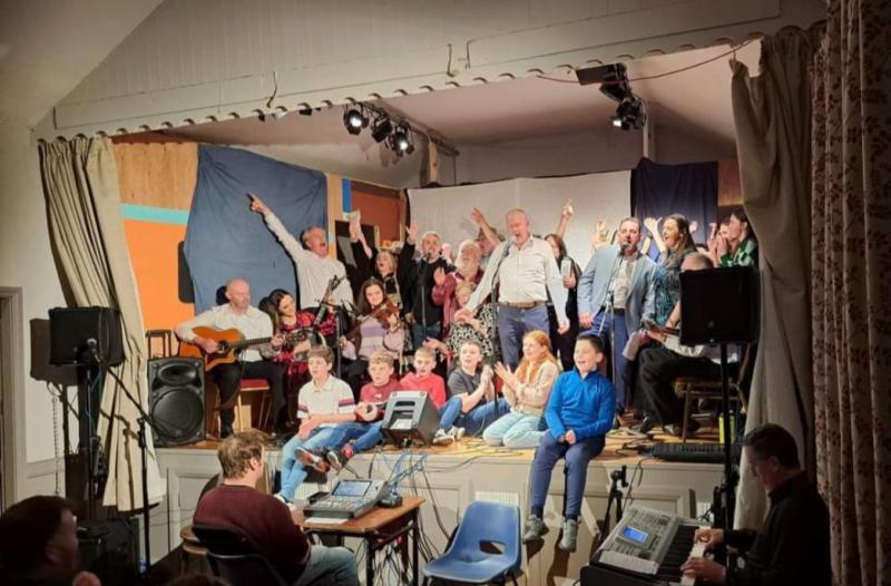 Superb 'Crooners Concert' packed a Tipperary community hall for two nights!