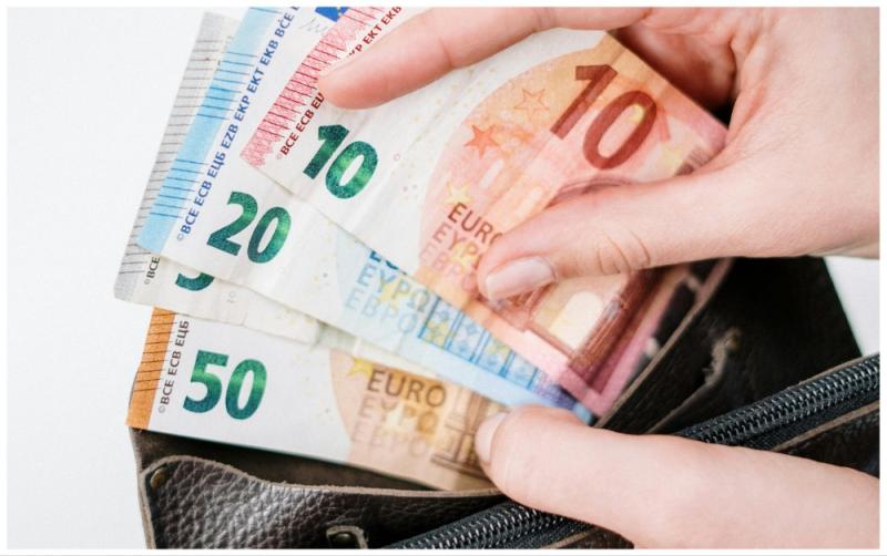 Waterford families urged to claim new payment that could see up to €1,000 back in their pocket
