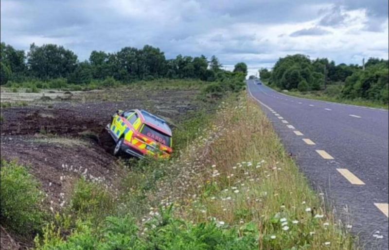 Mystery of Garda car in ditch in Offaly solved amid reports of serious crash