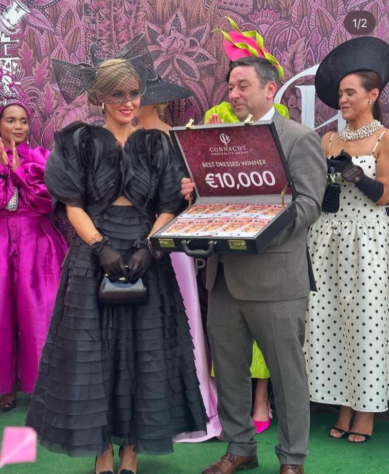 Super stylish Offaly woman wins Best Dressed Lady and huge cash prize on Ladies Day at Galway Races