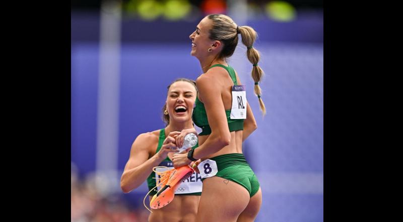 WATCH: Sharlene Mawdsley and teammates can't hold back delighted after qualifying for final