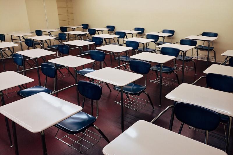 'Families are starting to panic' - Laois TD raises lack of school places 