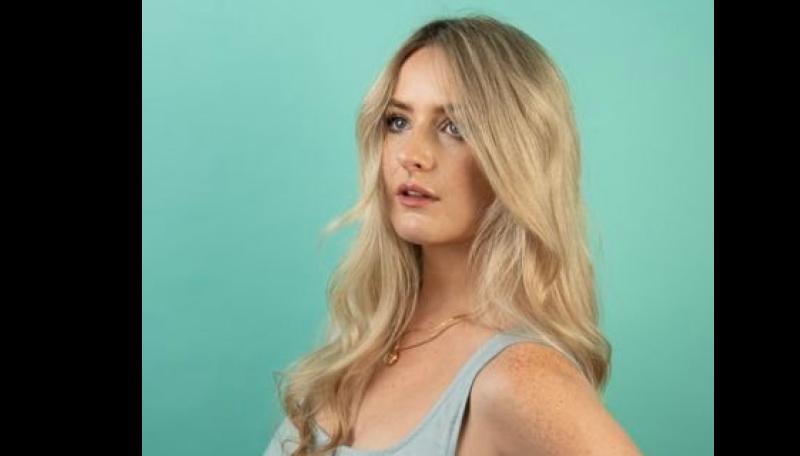 El Paso Comedy Club presents Sophia Wren in Dundalk's Toales tonight