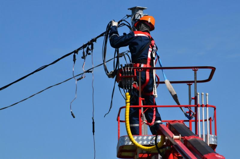 Job Alert: ESB seek to recruit 120 'talented and driven electricians'