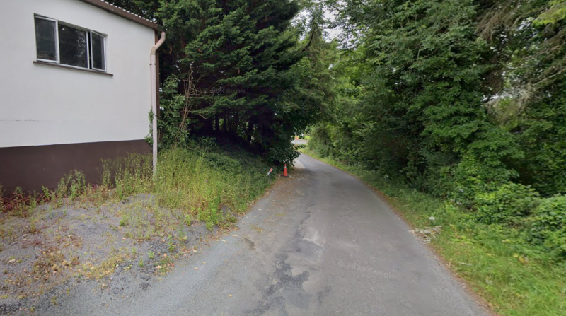 Calls for traffic solutions prompt Leitrim County Council to review Mohill signage