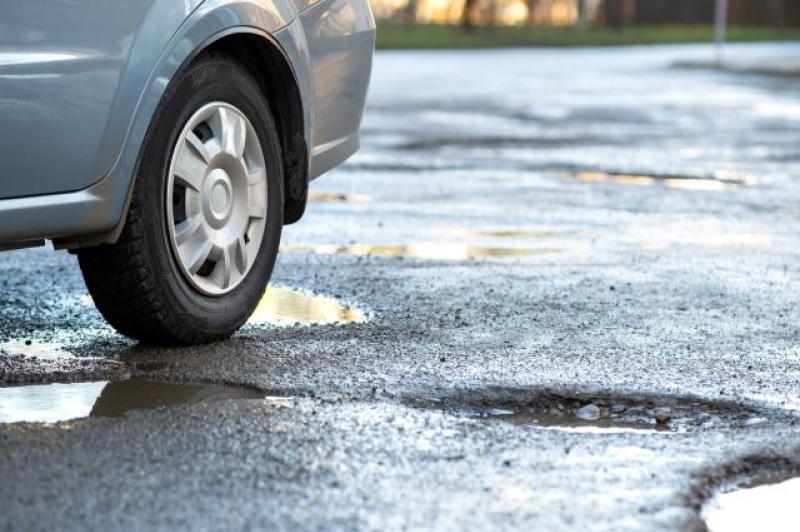 "We're getting it in the neck": Laois County Councillors slam road repairs backlog