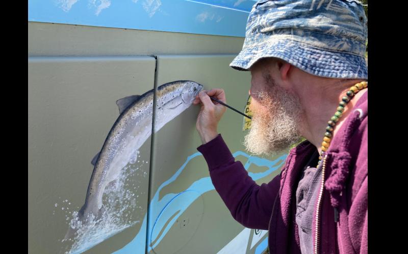 ESB sub-station is canvas for new mural showcasing wildlife in county Tipperary town