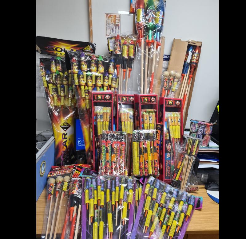 Garda&iacute; seize illegal fireworks in searches of properties in a county Tipperary town 