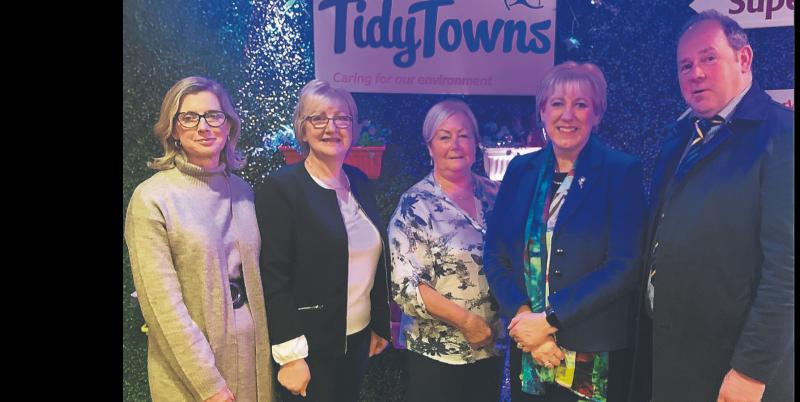 A Tipperary town is rewarded  for hard work and dedication in keeping their town tidy