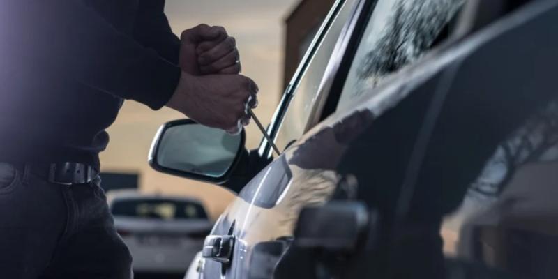 Tipperary Garda&iacute; probe surge in car thefts and burglaries across the county in recent weeks
