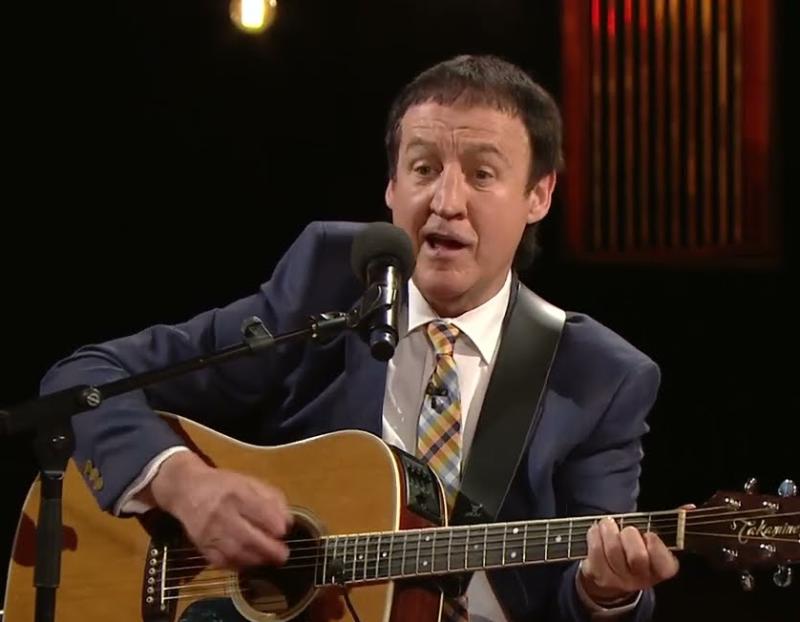 Christmas night of country craic at the Island Theatre with Declan Nerney