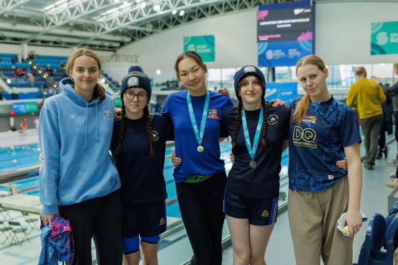 Laois student Yifei Li impresses at international swimming event