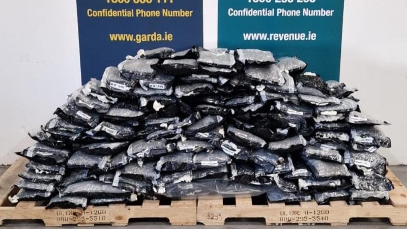 Garda&iacute; seize over &euro;2 million worth of cocaine in joint operation with Revenue 
