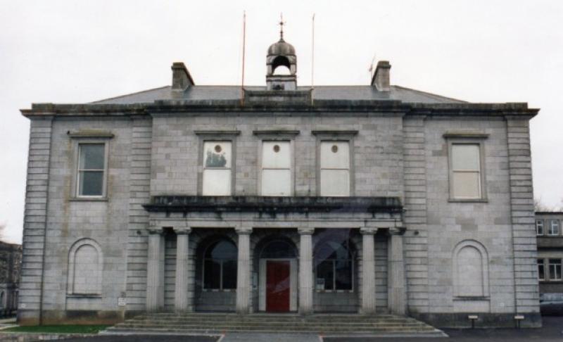 ROSCOMMON COURTHOUSE