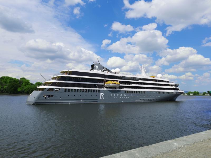 2025 cruise season begins as Foyle Port welcomes 'World Explorer' to Derry