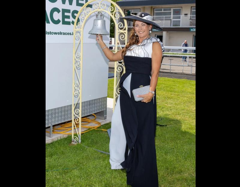 Limerick woman wins Best Dressed Lady title at Listowel Races