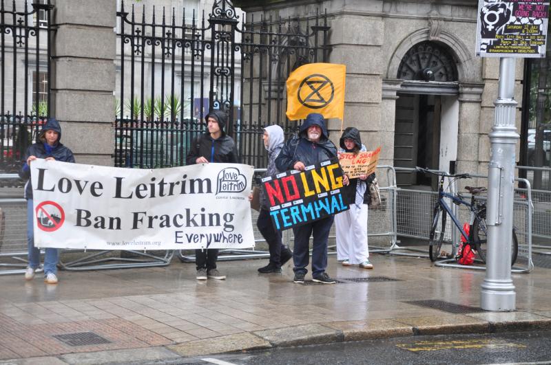 Leitrim voices rise against LNG terminal plans at Dáil Éireann protest