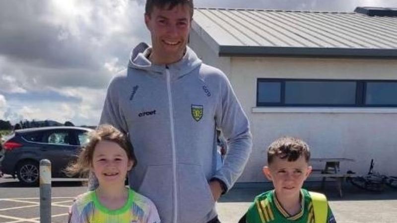 Carndonagh kids meet their idol Conor O'Donnell ahead of All-Ireland final