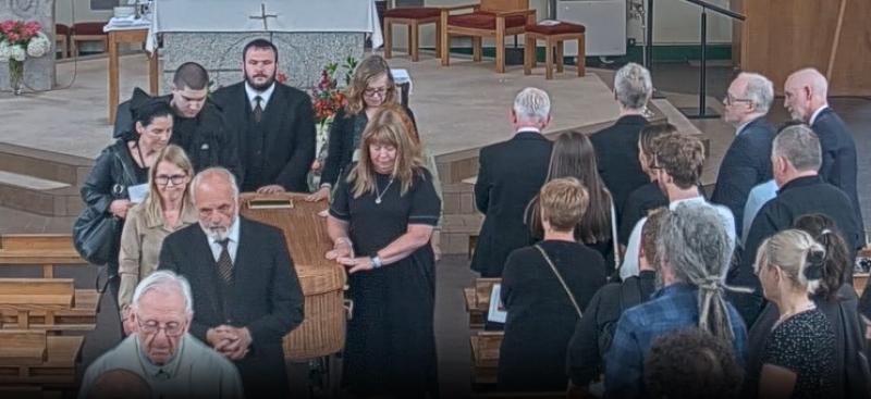 Everybody is talking about Kildare broadcaster Ray D'Arcy's deeply moving tribute to mum 