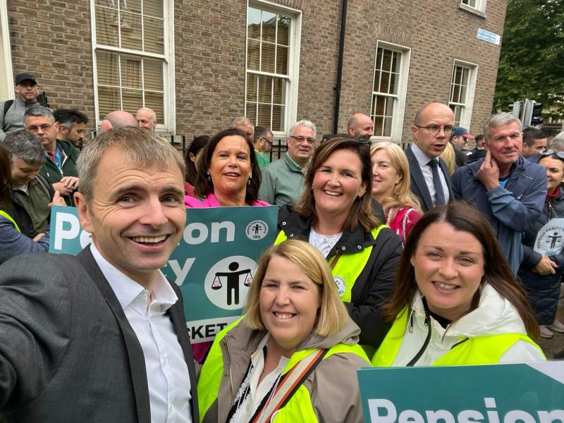 Louth TD fully supports striking school secretaries and caretakers