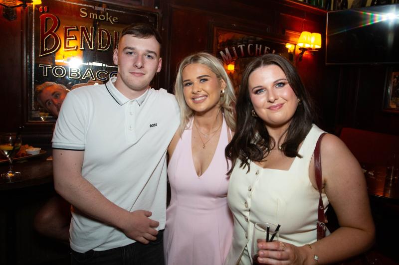 Emma celebrates 21st birthday in style on night out in Tullamore