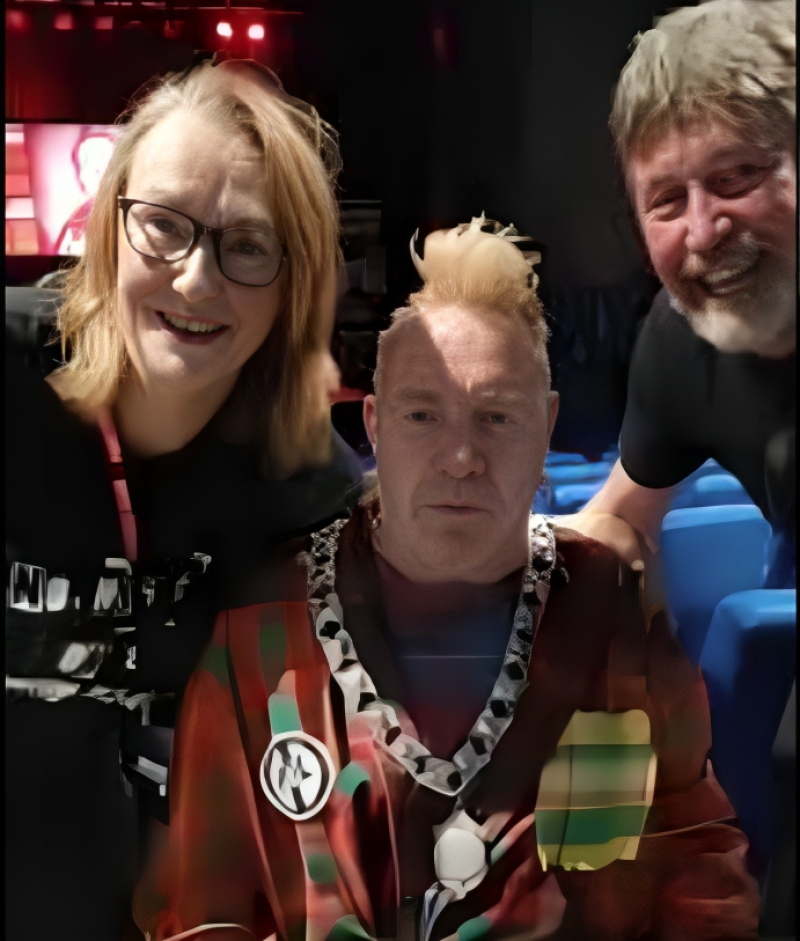 Kilkenny's deputy mayor expresses regret after photo with controversial rock star 