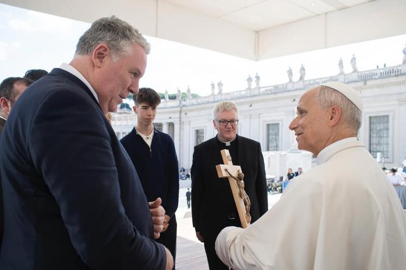 Longford MEP Ciarán Mullooly gifts Pope Leo XV a Lehery crucifix 